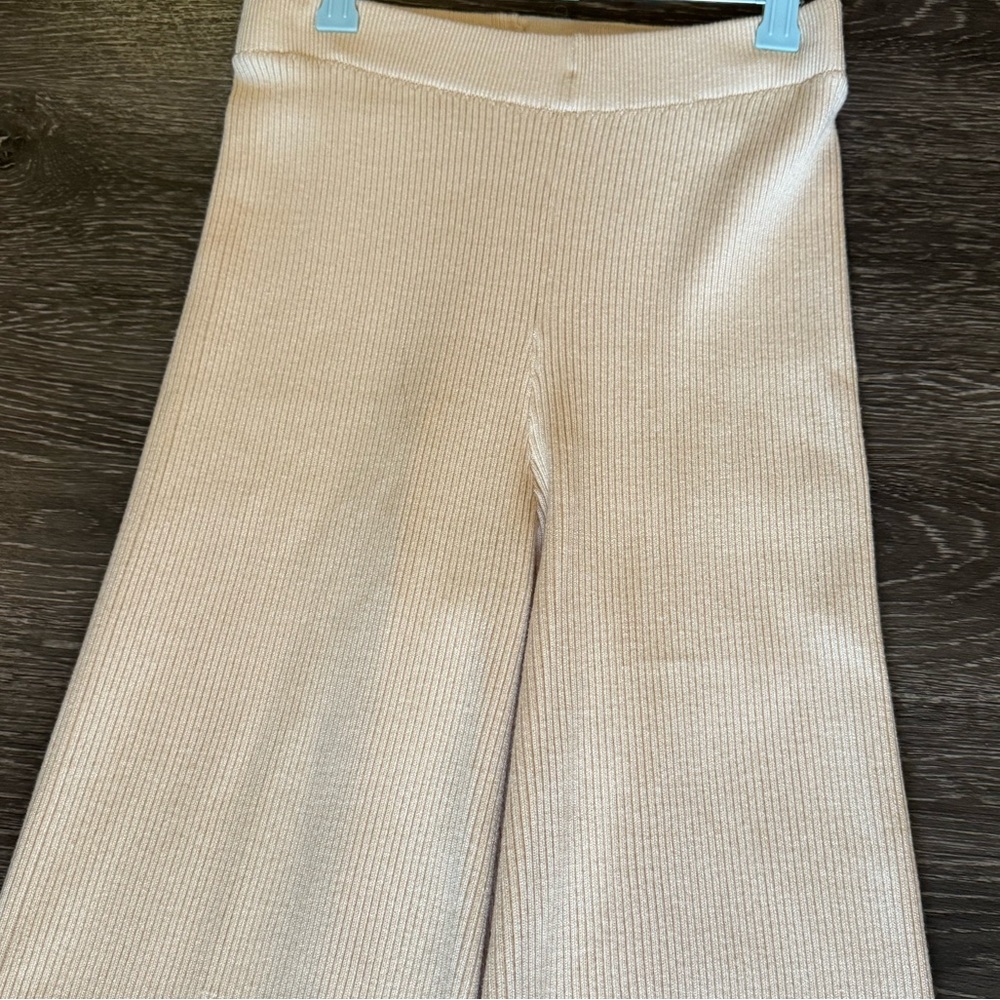 SOLD - Nasty Gal knitted set - size 4 - Cream - Picture 6 of 8